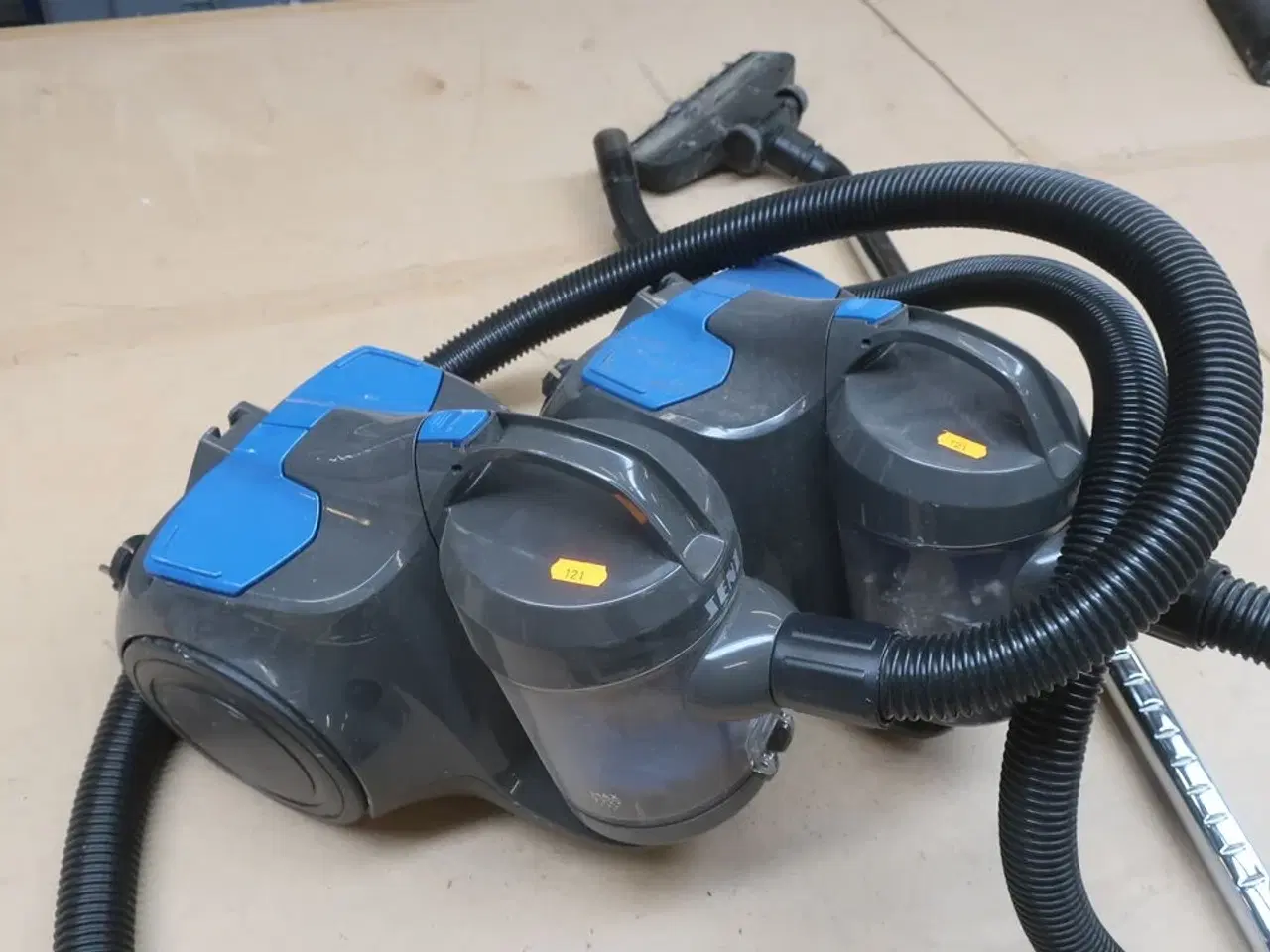 Billede 2 - 2 stk. støvsuger SENZ VACUUM CLEANER