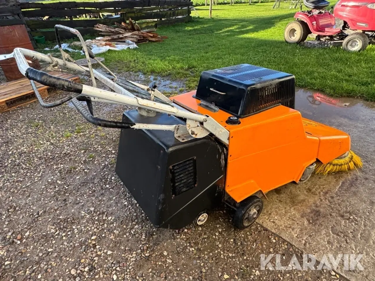 Billede 4 - Fejemaskine Duks F0-8 2000