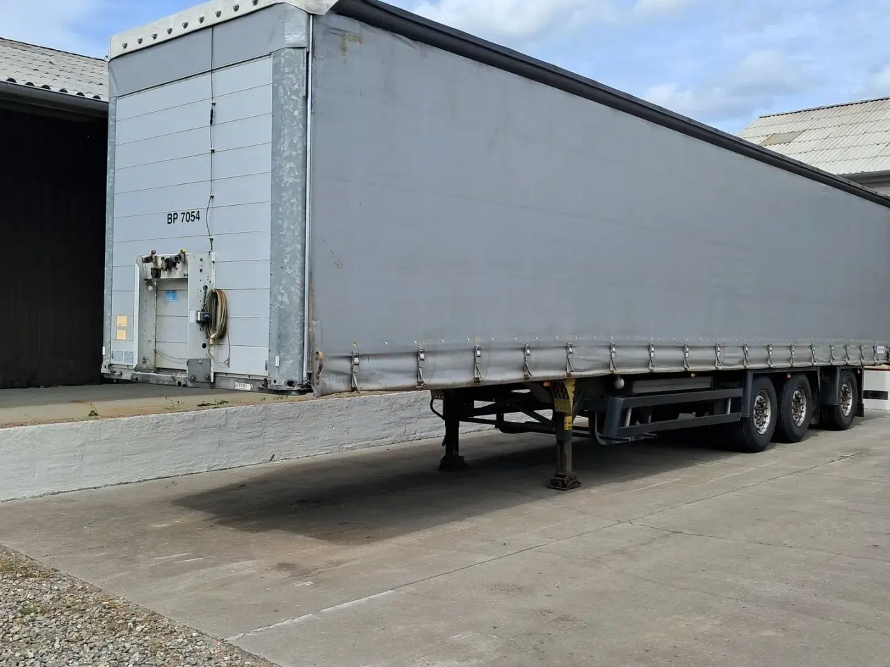 Billede 1 - Schmitz Cargobull Gardintrailer / Sættevogn  3 akslet