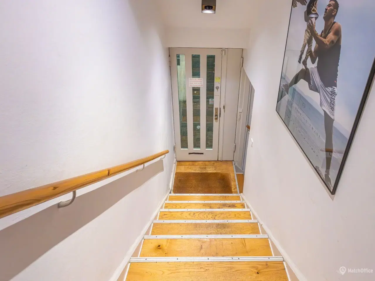 Billede 12 - Ingen binding - Flot. lyst og indbydende kontor på 236 m² med egen indgang