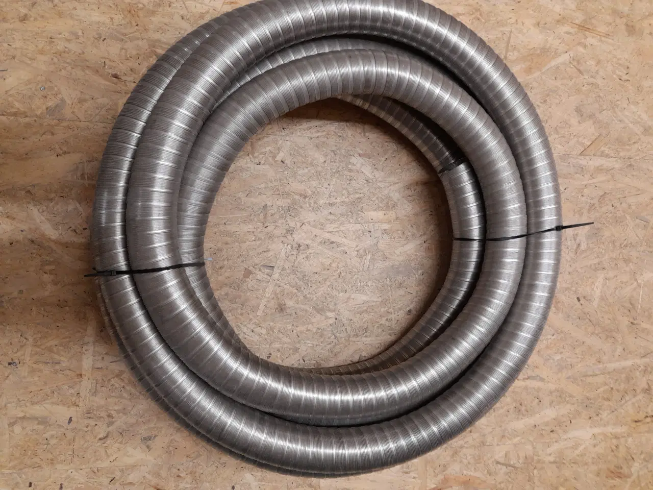 Billede 2 - Kanalslange til varmluft fyr