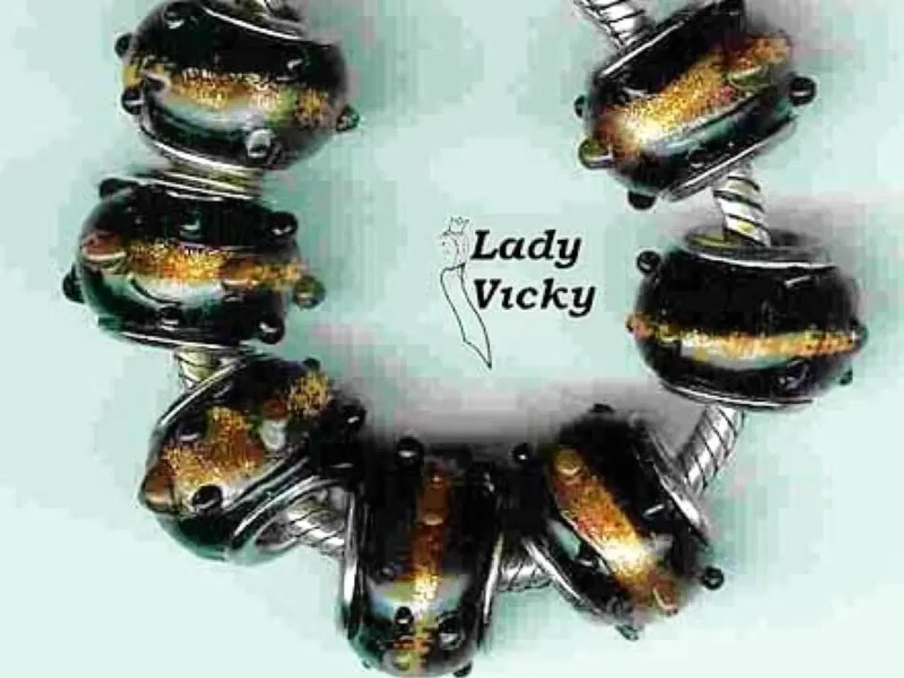 Billede 9 - SMYKKER - sorte glasperler med kobber-detaljer