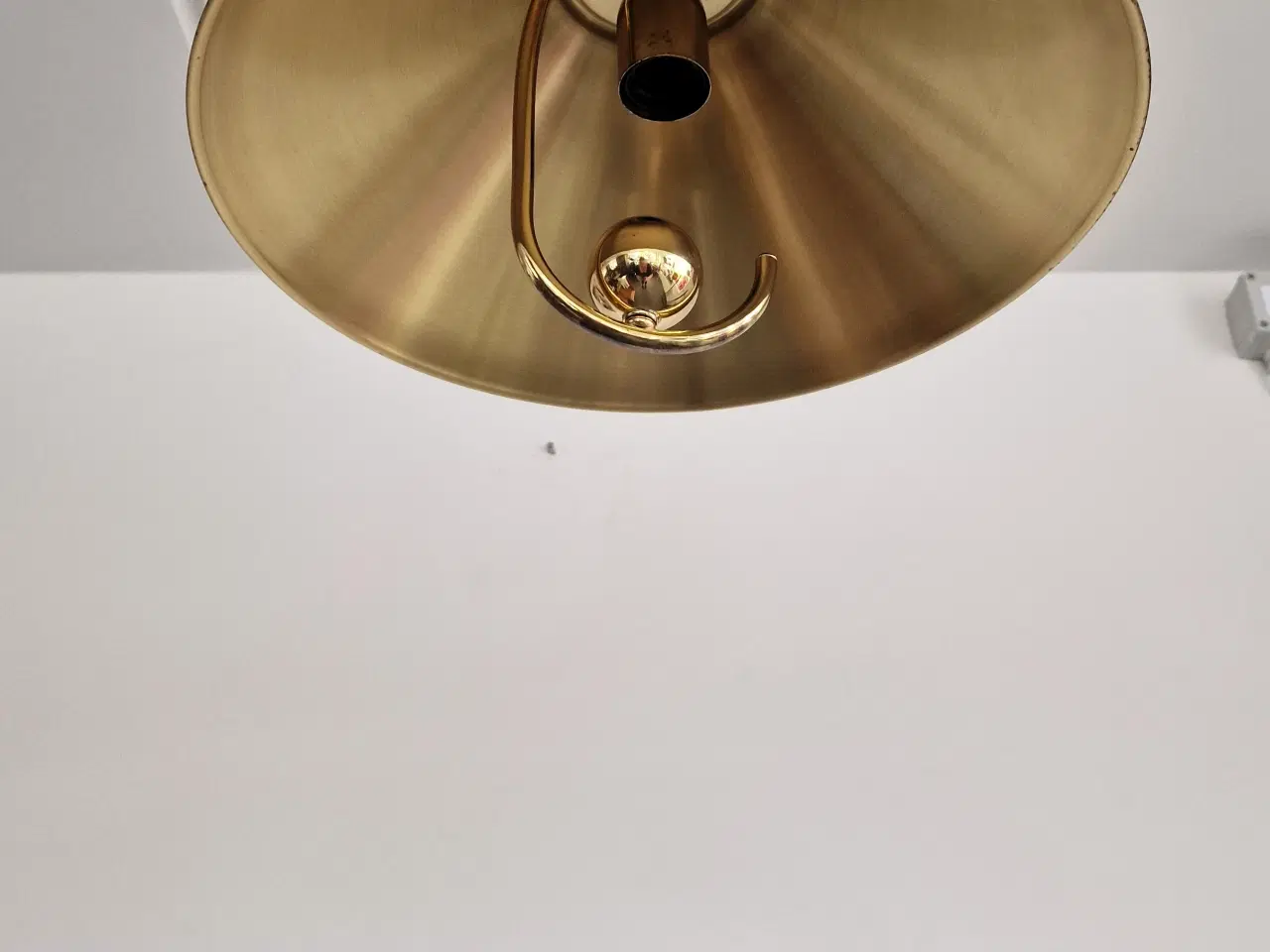 Billede 5 - Stilfuld vintage pendel i messing.