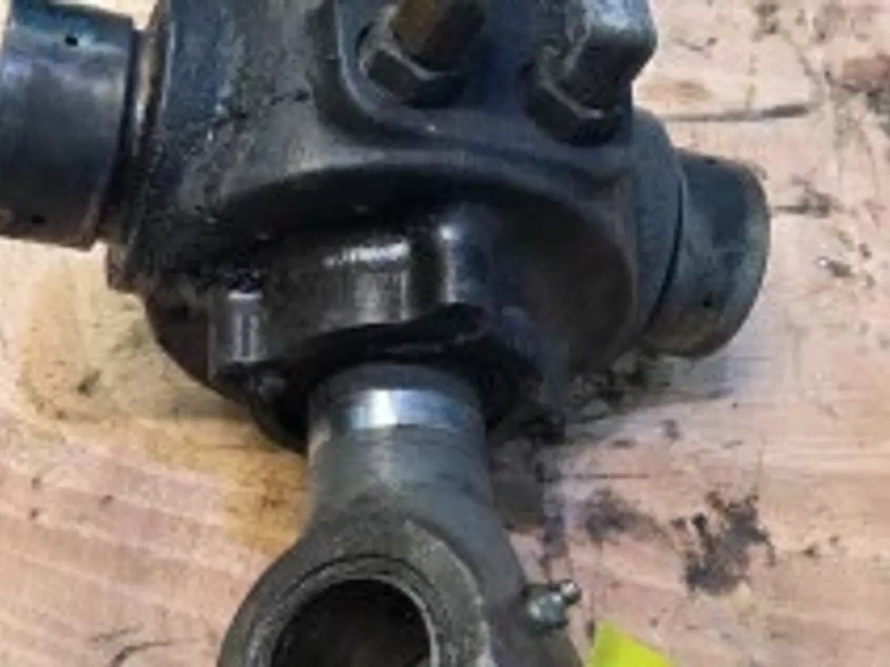 Billede 2 - New Holland LB110 Cylinder 85800365