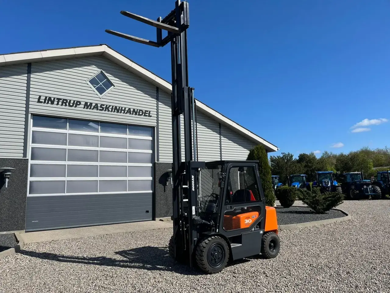 Billede 23 - Doosan D30 G med kabine og KUN 57 TIMER FRA NY, MED TIME GARENTI