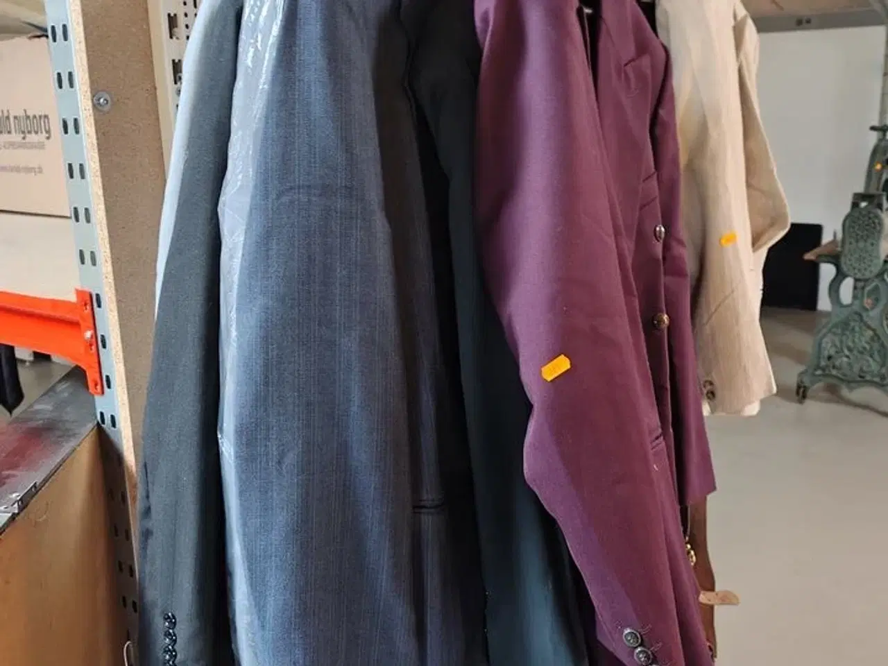 Billede 12 - Stort parti tøj