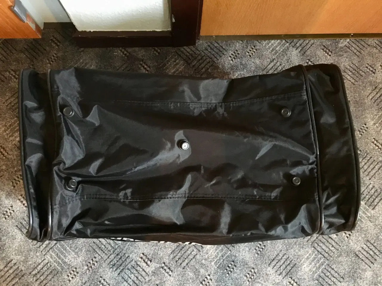 Billede 2 - Stor sort taske til salg