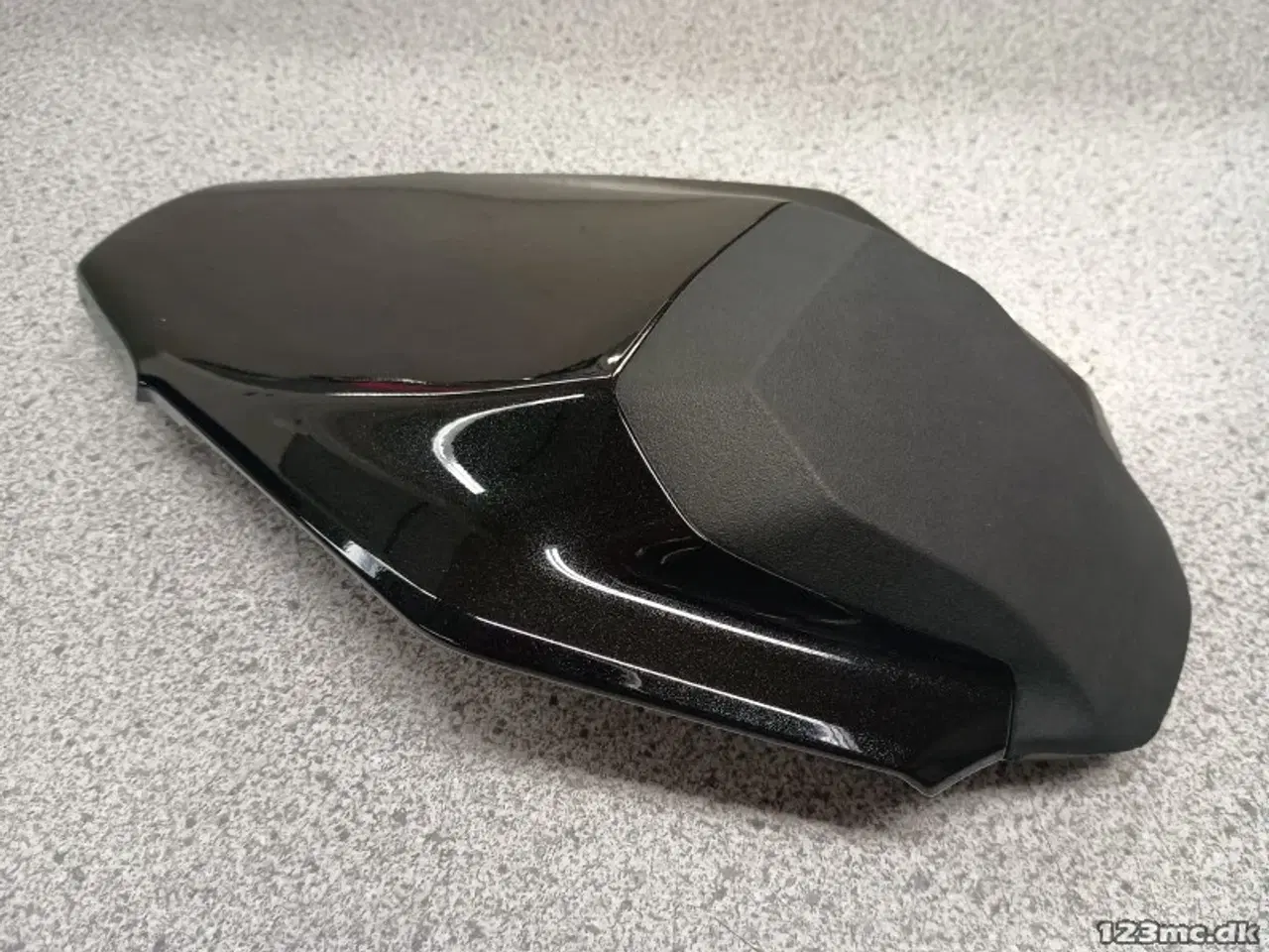 Billede 2 - Sædeskal Kawasaki Z900, 660 Metallic Spark Black