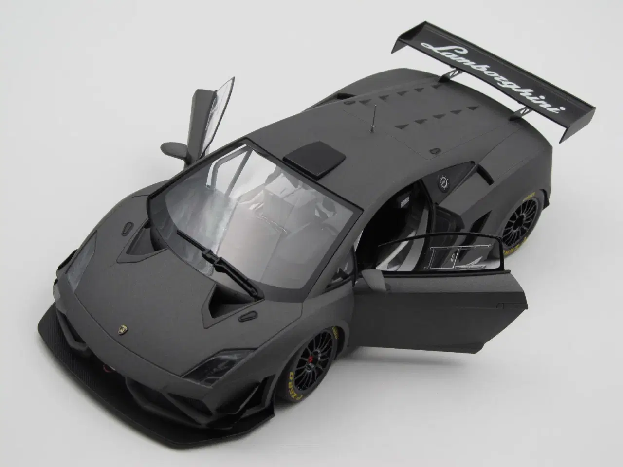 Billede 4 - AUTOart - 2012 Lamborghini Gallardo GT3 - 1:18