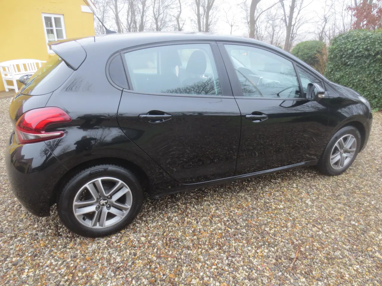 Billede 11 - Peugeot 208 1.2 i År 2015 Km 61000.