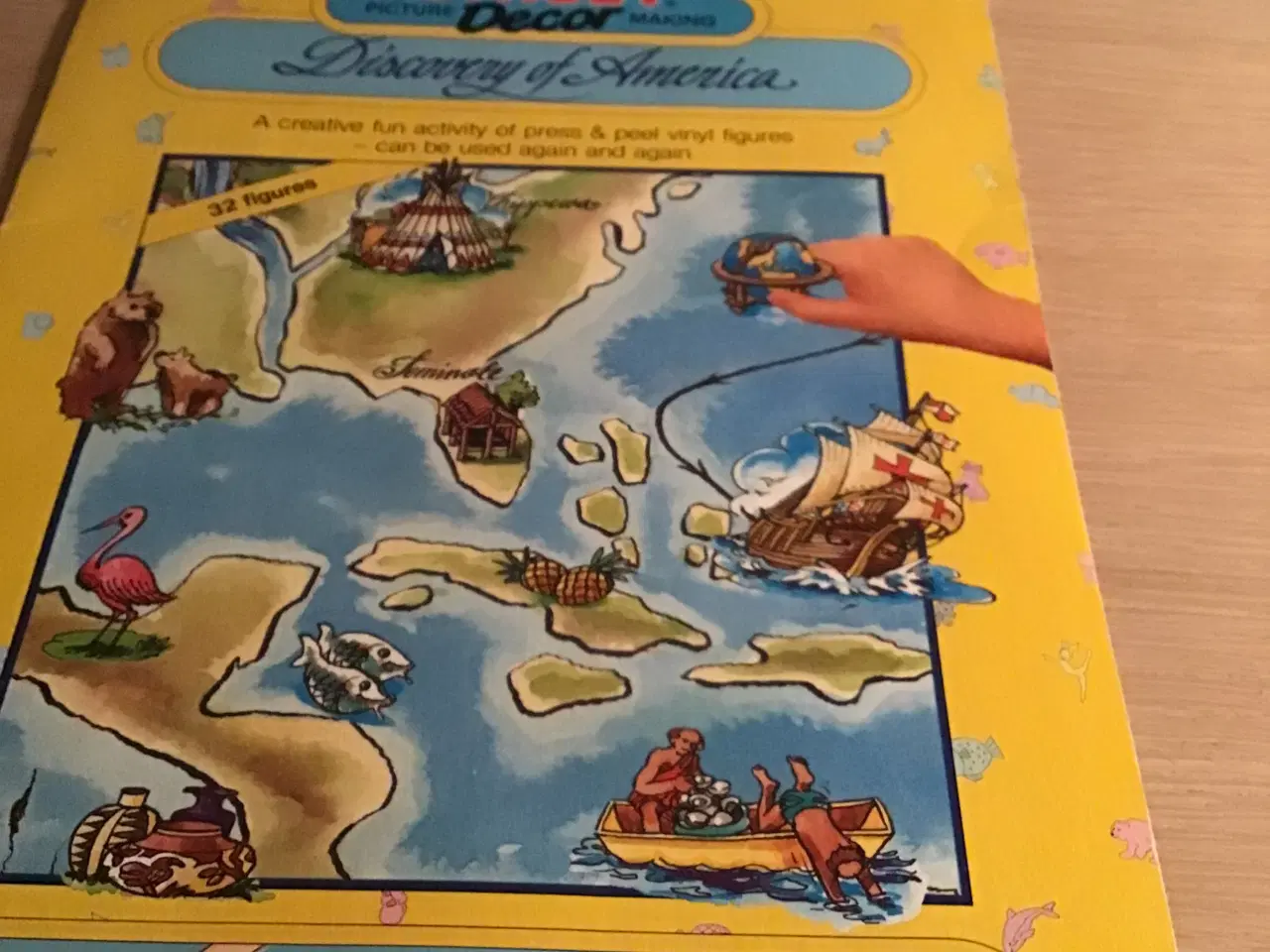 Billede 1 - Receptkuverter, servietter og påklædningsdukker