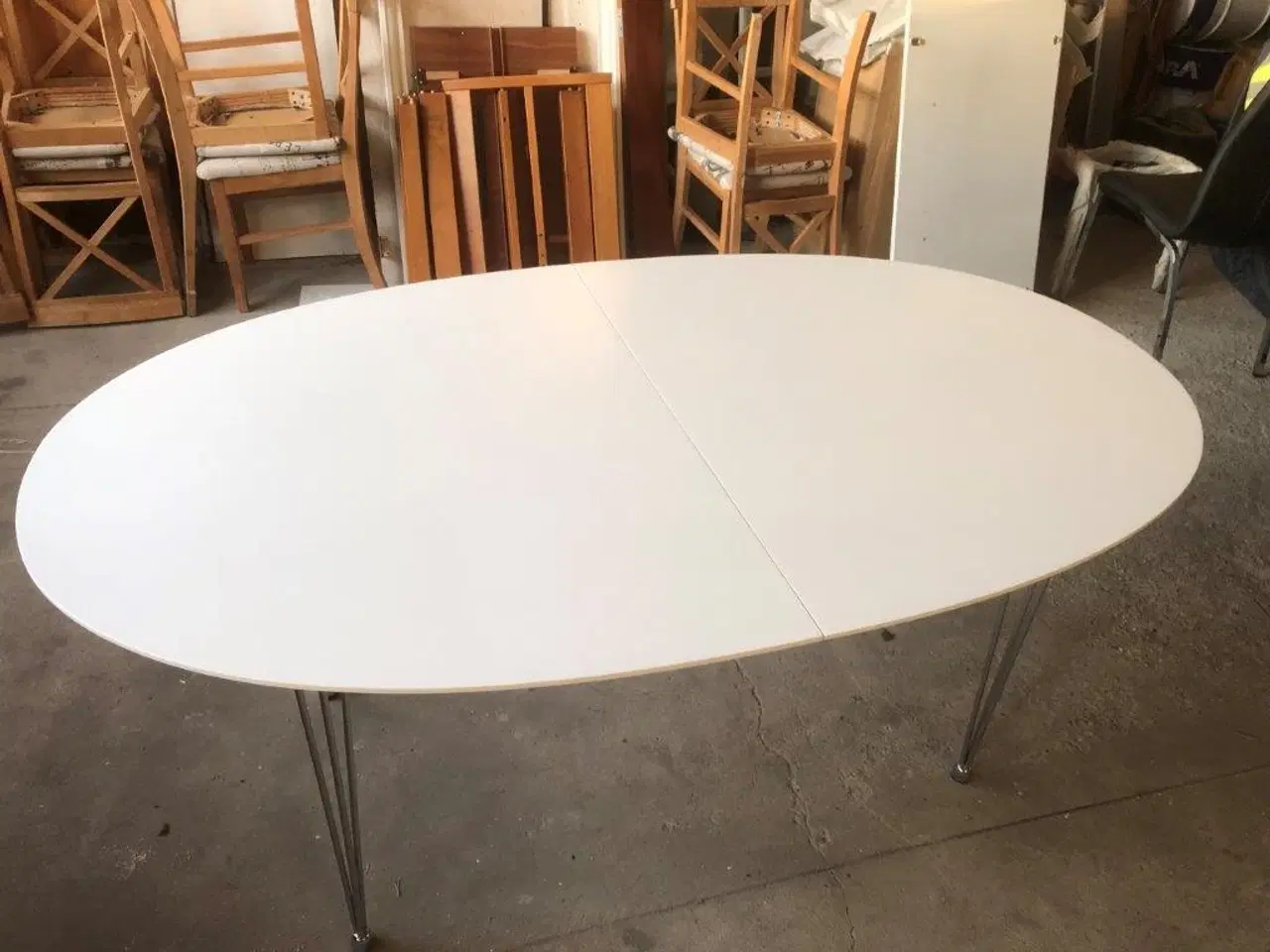 Billede 1 - Spisebord 