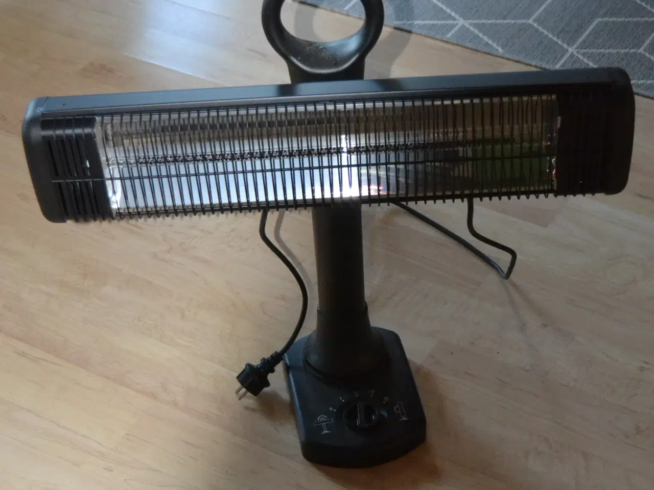 Billede 2 - Terrasse varmer