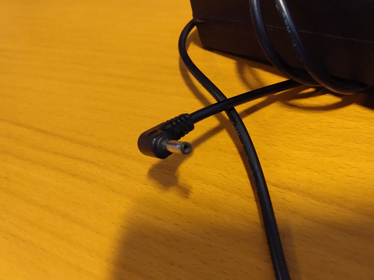 Billede 2 - Oplader til bærbar computer