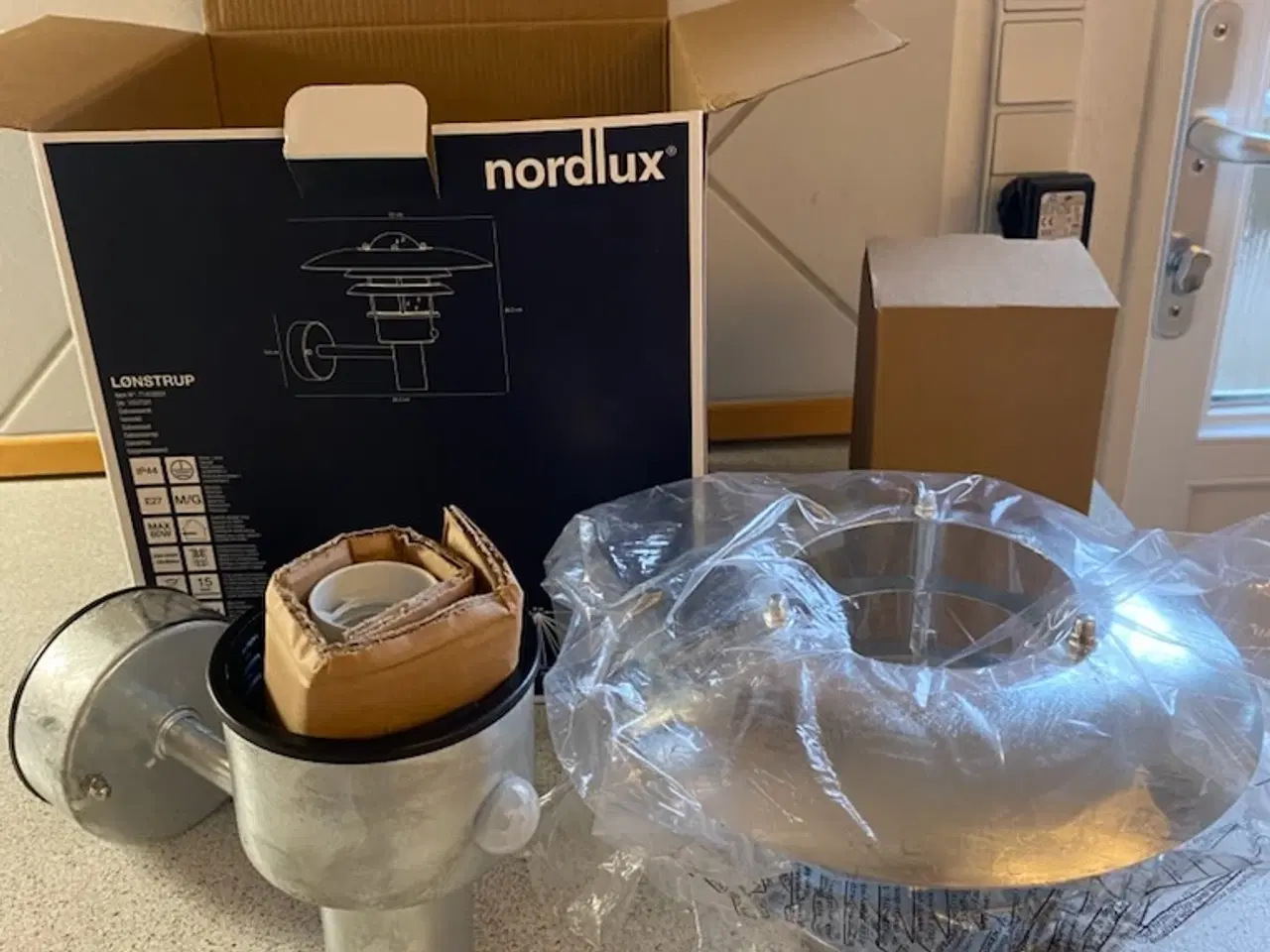 Billede 2 - NORLUX udendørslampe med sensor