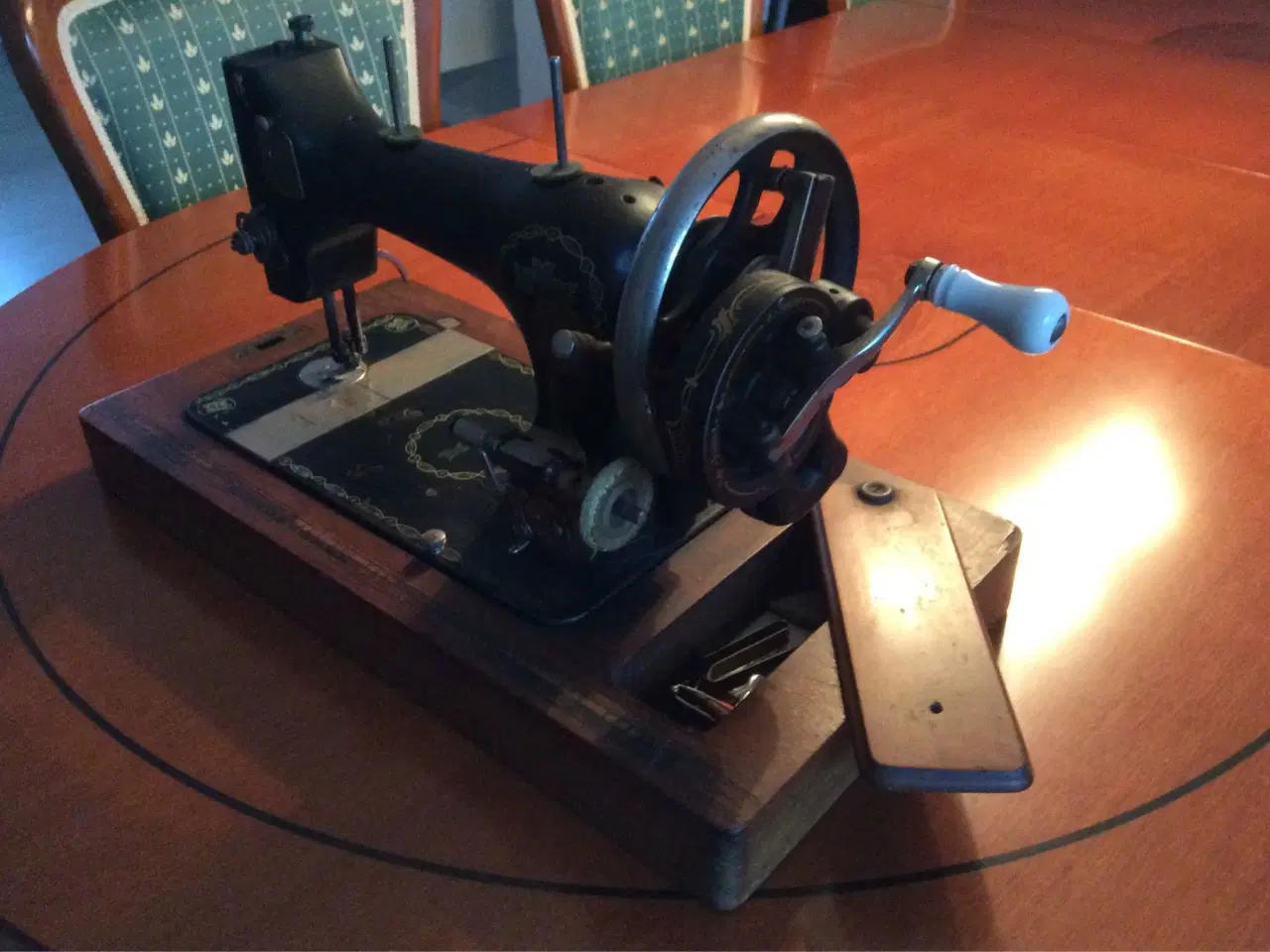 Billede 2 - Gammel symaskine