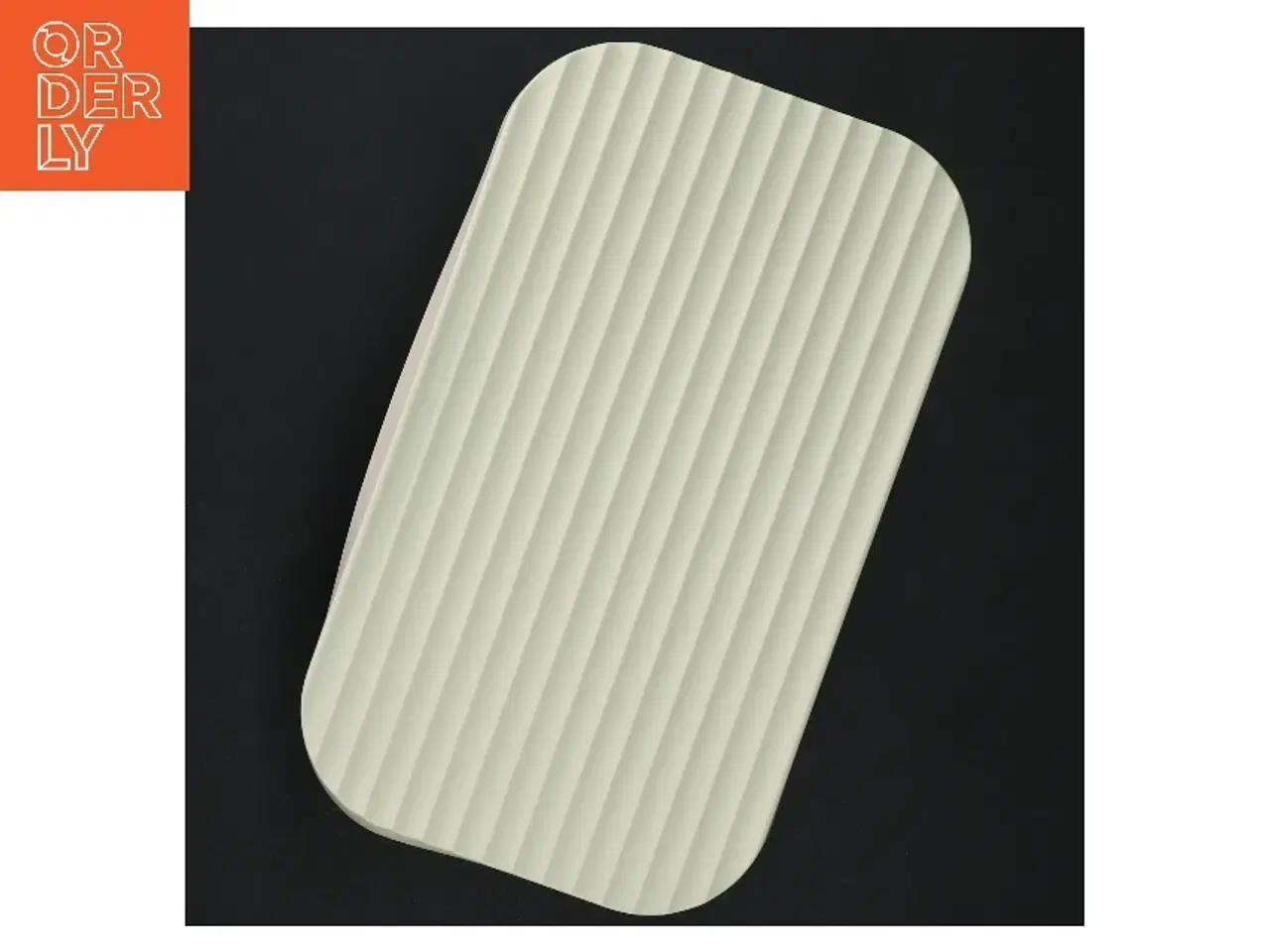 Billede 3 - Opbevaringsbeholder med låg fra IKEA (str. 21 x. 12 cm)