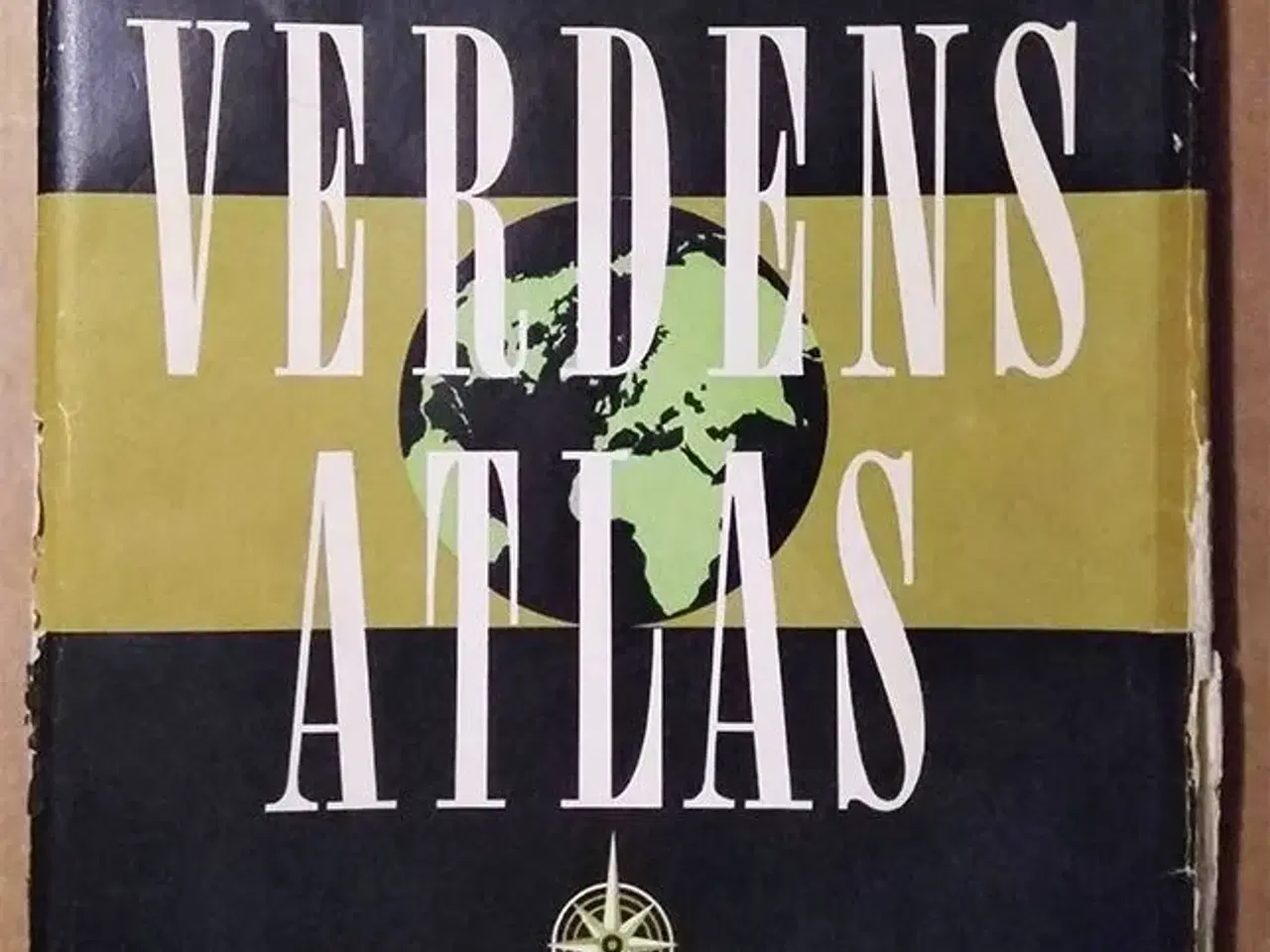 Billede 1 - Politikens verdens atlas 1965