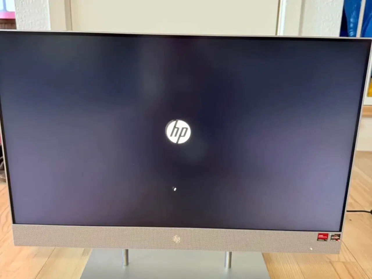 Billede 2 - HP All-in-One R5-4/16/1000 27" AIO stationær compu