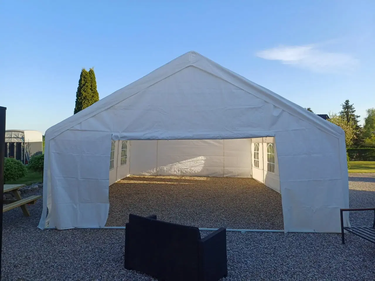 Billede 2 - Festtelt 