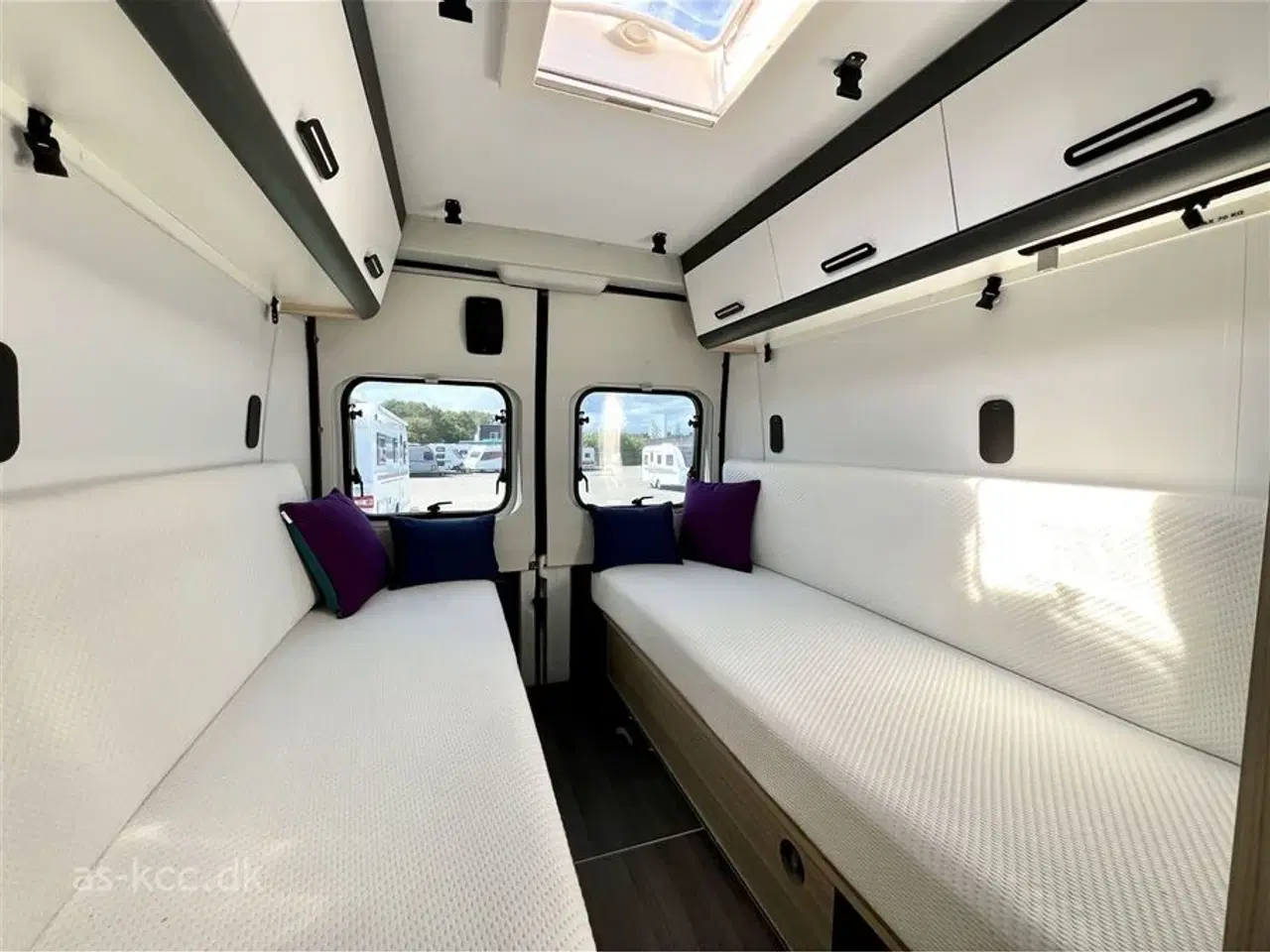 Billede 17 - 2024 - Sun Living V 65 SL   Flot Sun Living V 65 SL med 2 Enkelt senge.