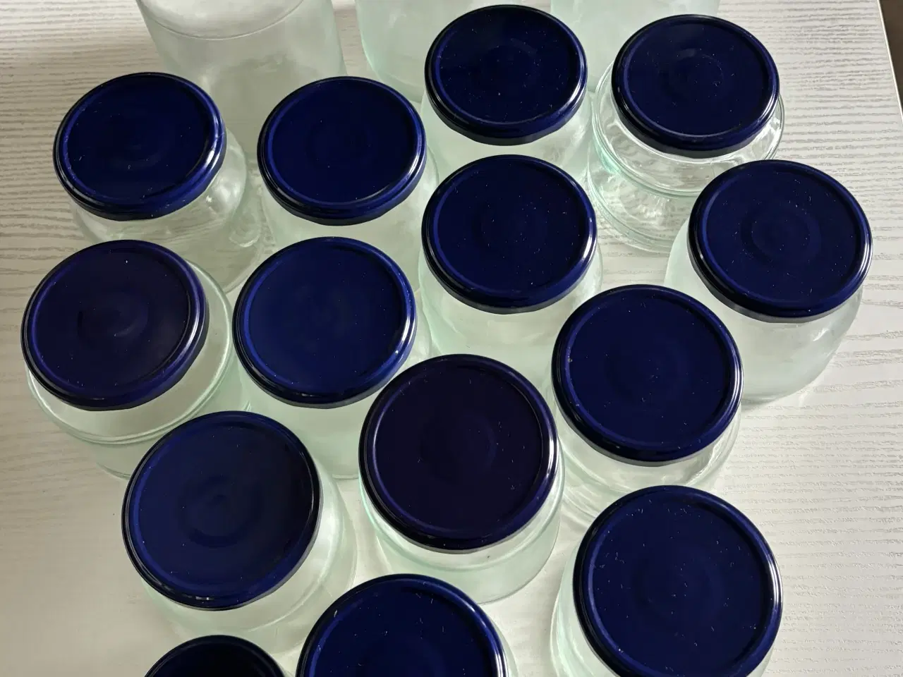 Billede 2 - Glas med blå skruelåg