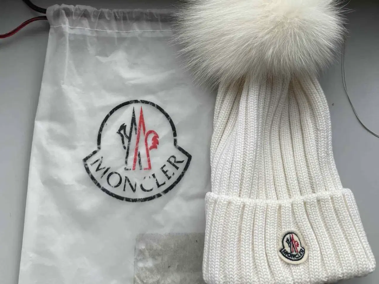 Billede 1 - Moncler hue - uld - offwhite