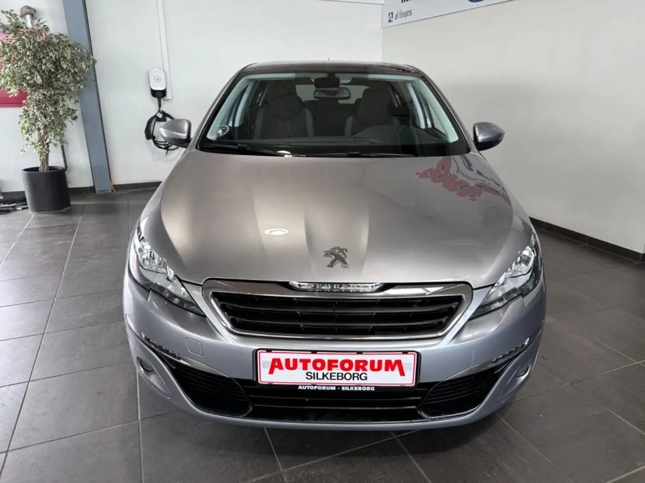 Billede 2 - Peugeot 308 1,6 BlueHDi 120 Style Sky