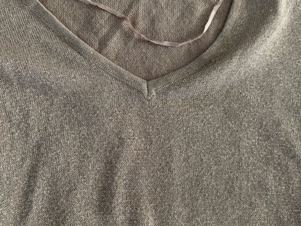 Billede 2 - Kjole guld str L