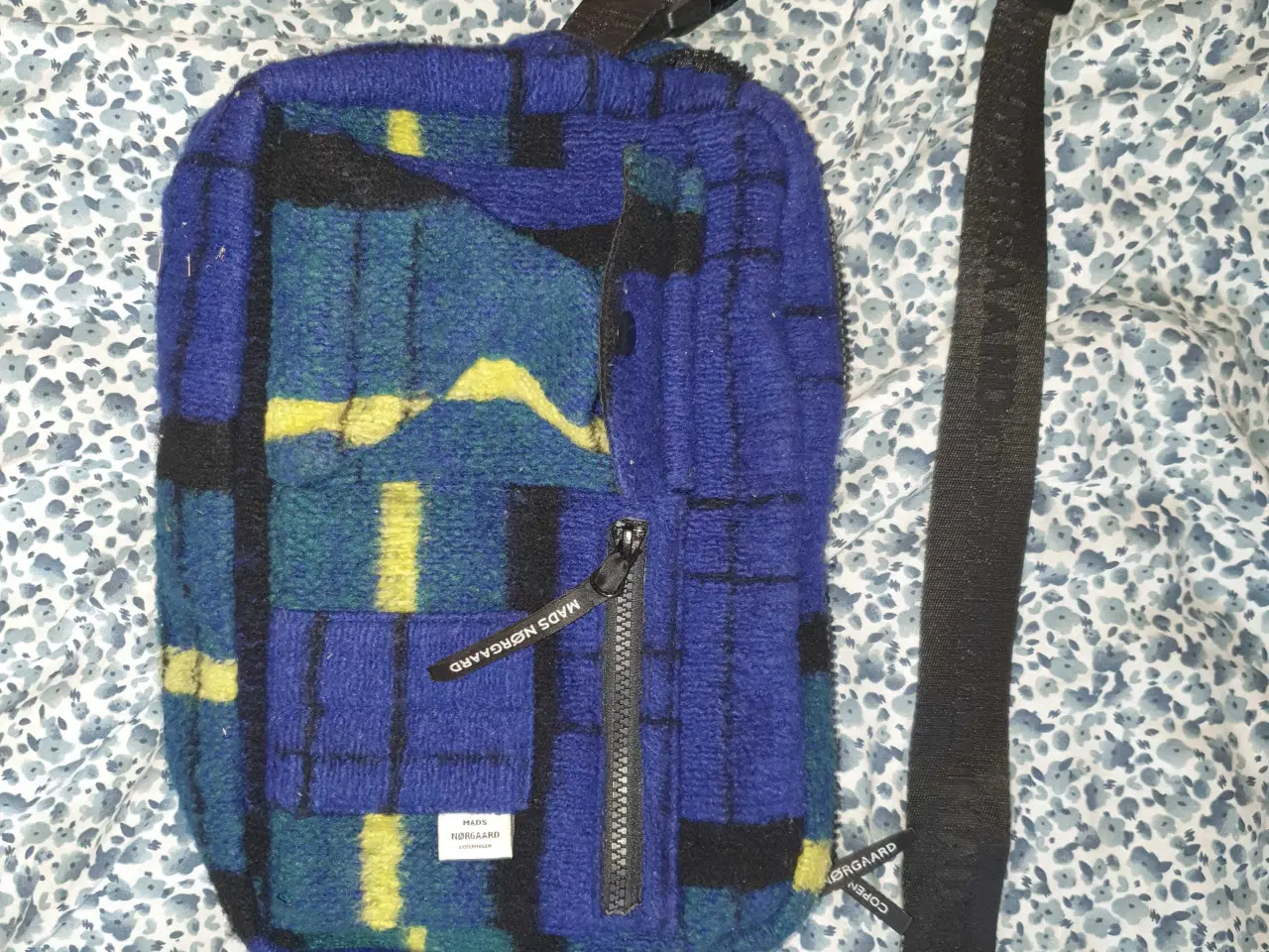 Billede 1 - Mads Nørgaard skuldertaske 