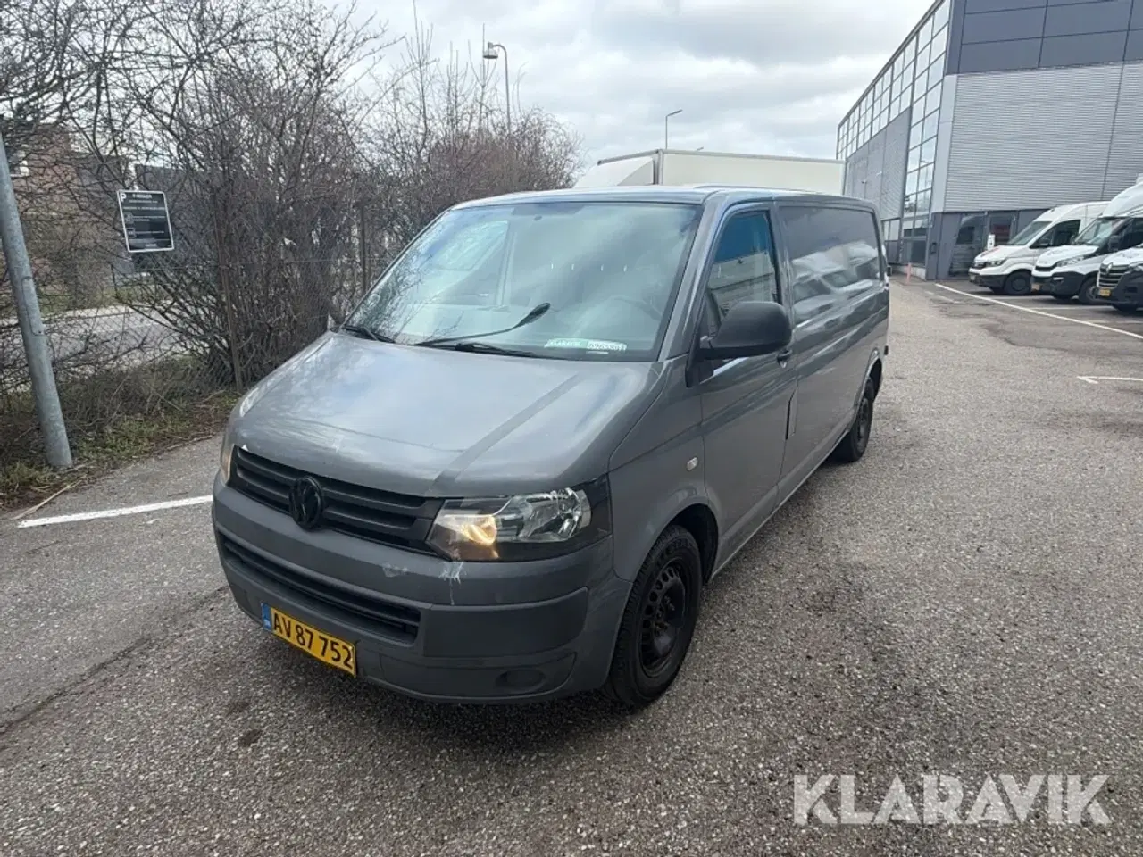 Billede 1 - Varebil Volkswagen Transporter 2.0 TDI kassevogn aut.