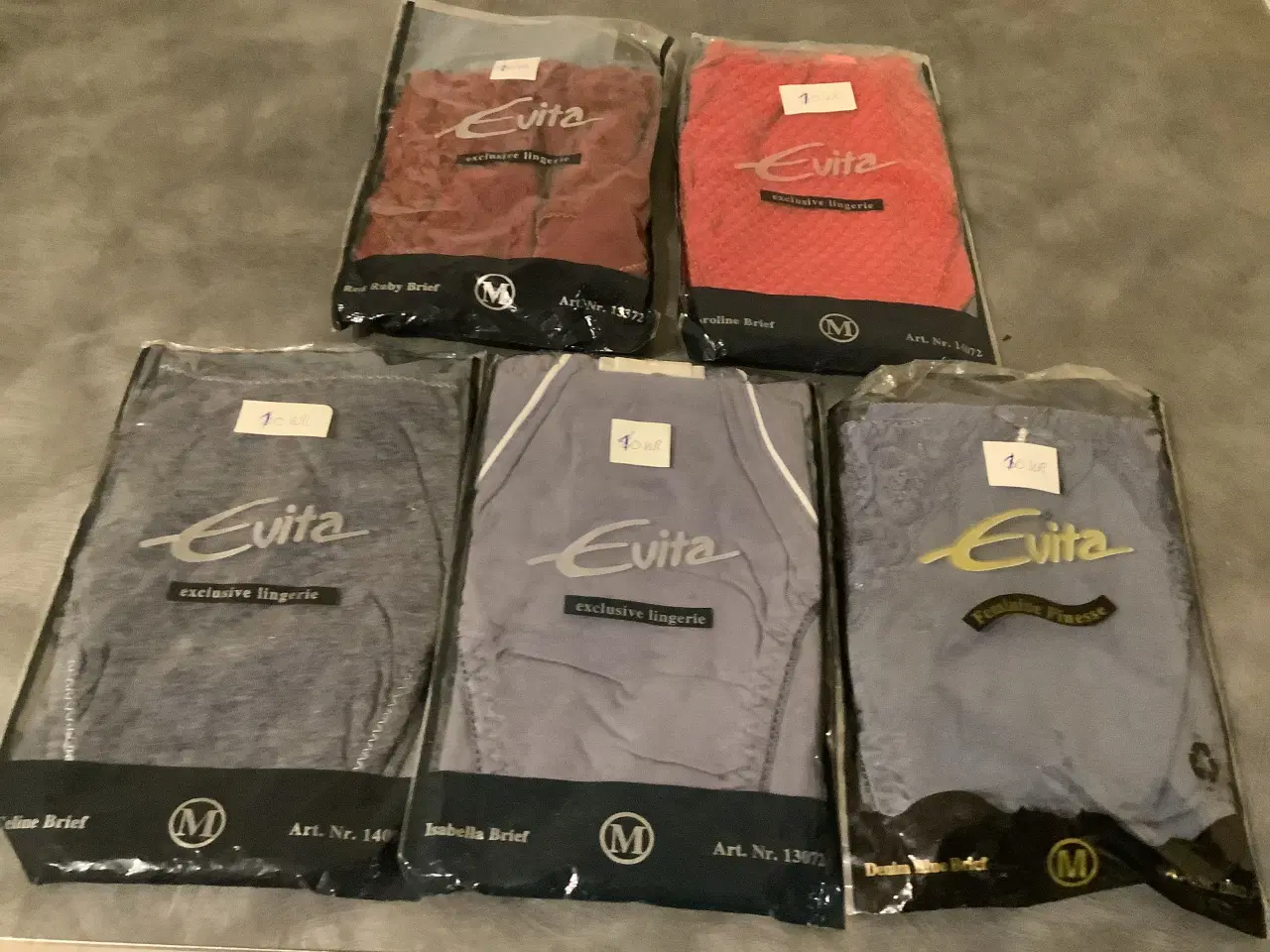 Billede 5 - Dame trusser str M/L er hel nye