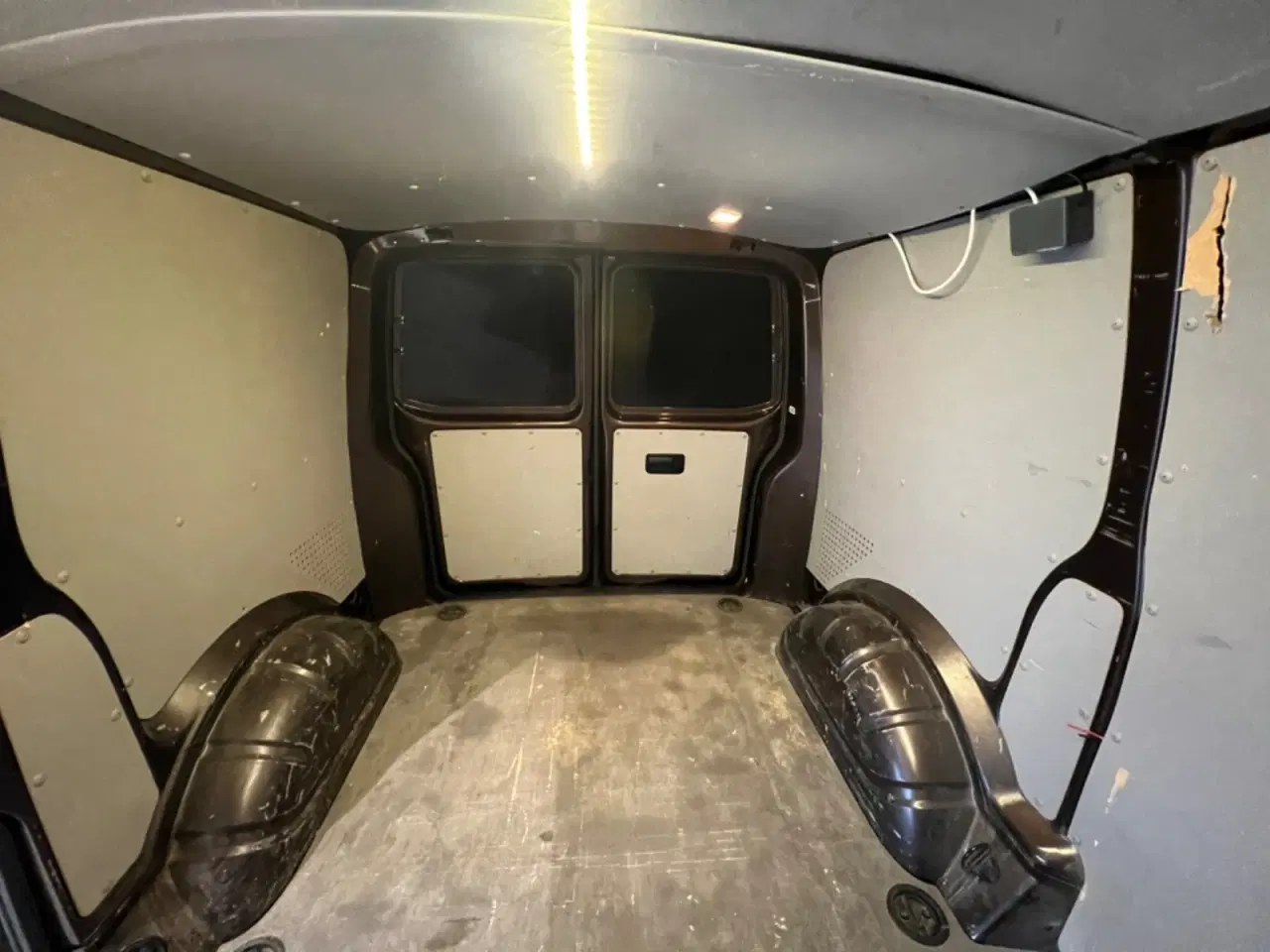 Billede 10 - VW Transporter 2,0 TDi 150 Kassevogn DSG kort