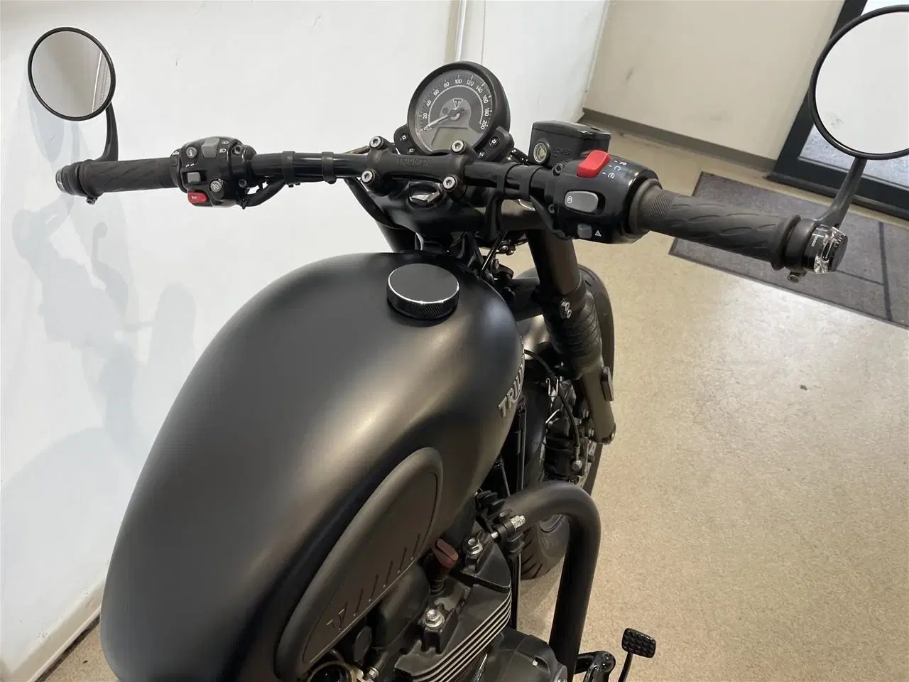 Billede 10 - Triumph Bonneville Bobber Black