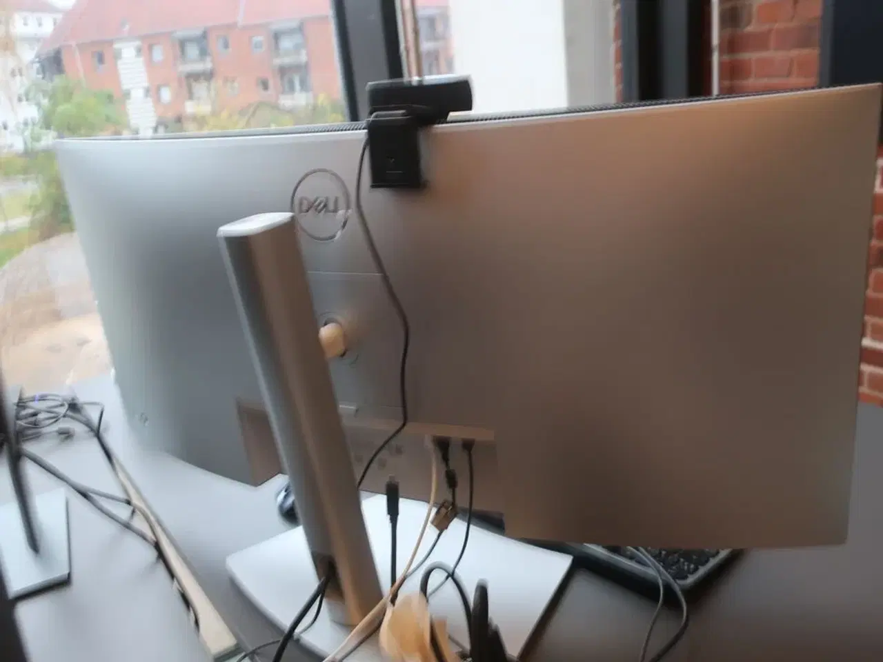 Billede 5 - Buet skærm 34" DELL U3421WE inkl. tastatur/mus og webcam