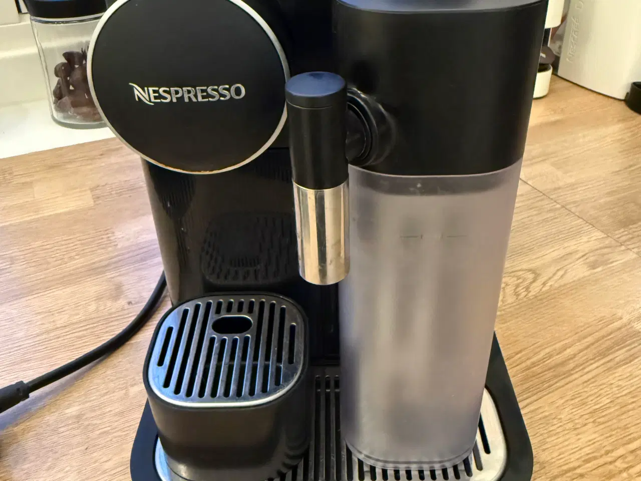 Billede 1 - Nespresso Lattisima