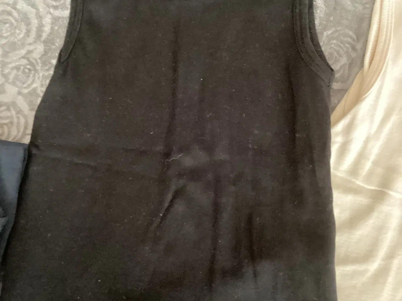 Billede 4 - Undertrøjer / tanktop 