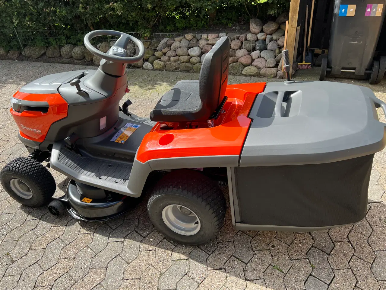 Billede 2 - Husqvarna TC 114 95 cm klippebredde 