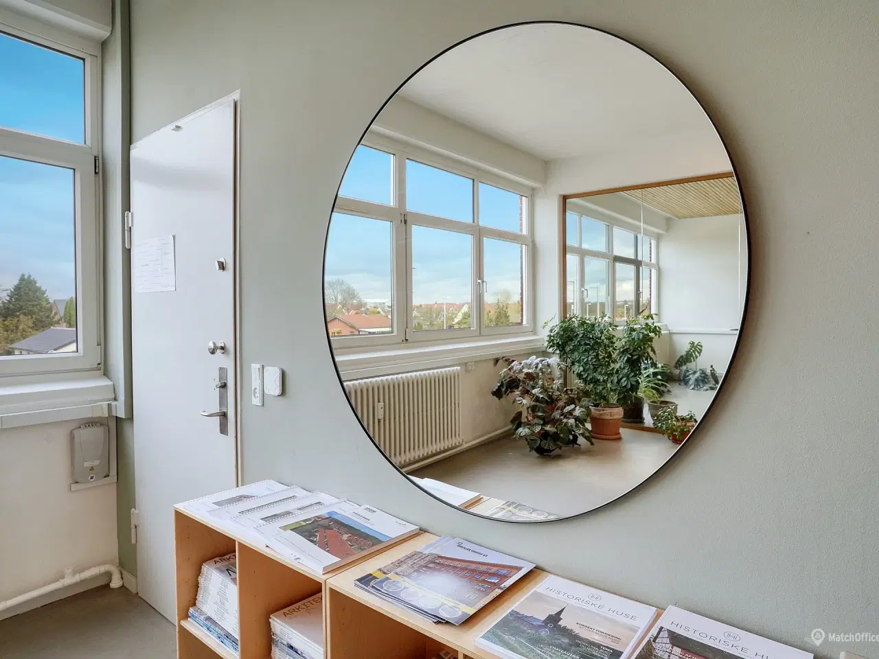 Billede 10 - Centralt beliggende ejendom med synlig facade mod Herlev Hovedgade