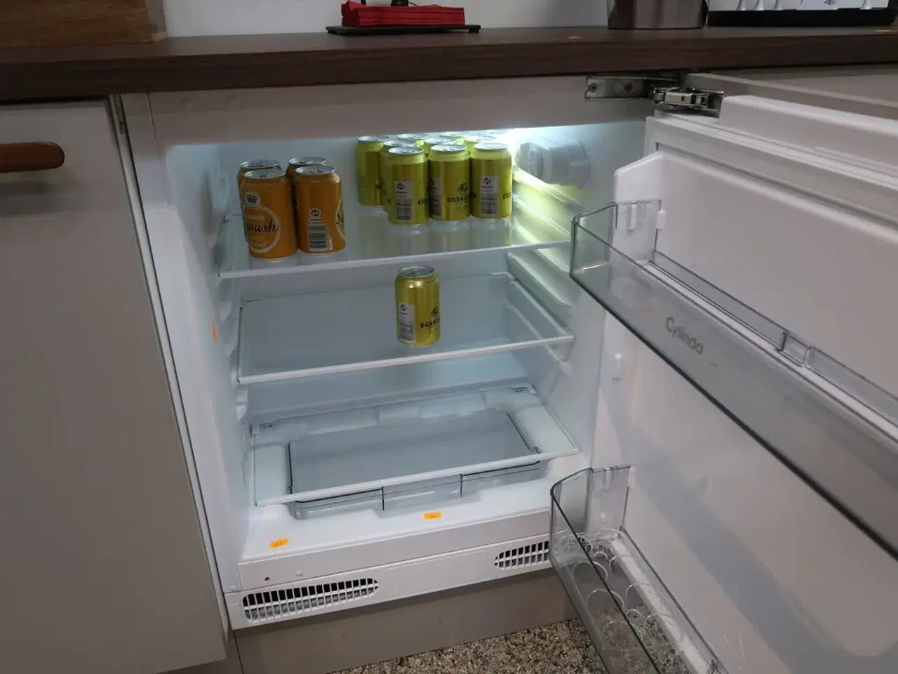 Billede 2 - Integrerbart køleskab CYLINDA KI1082UE