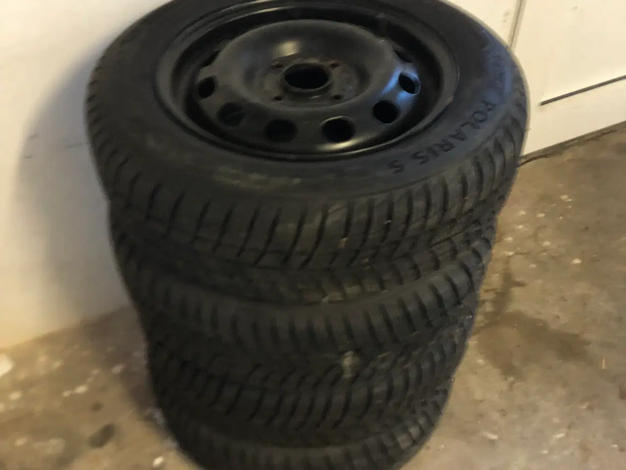 Billede 1 - Helårsdæk på fælge