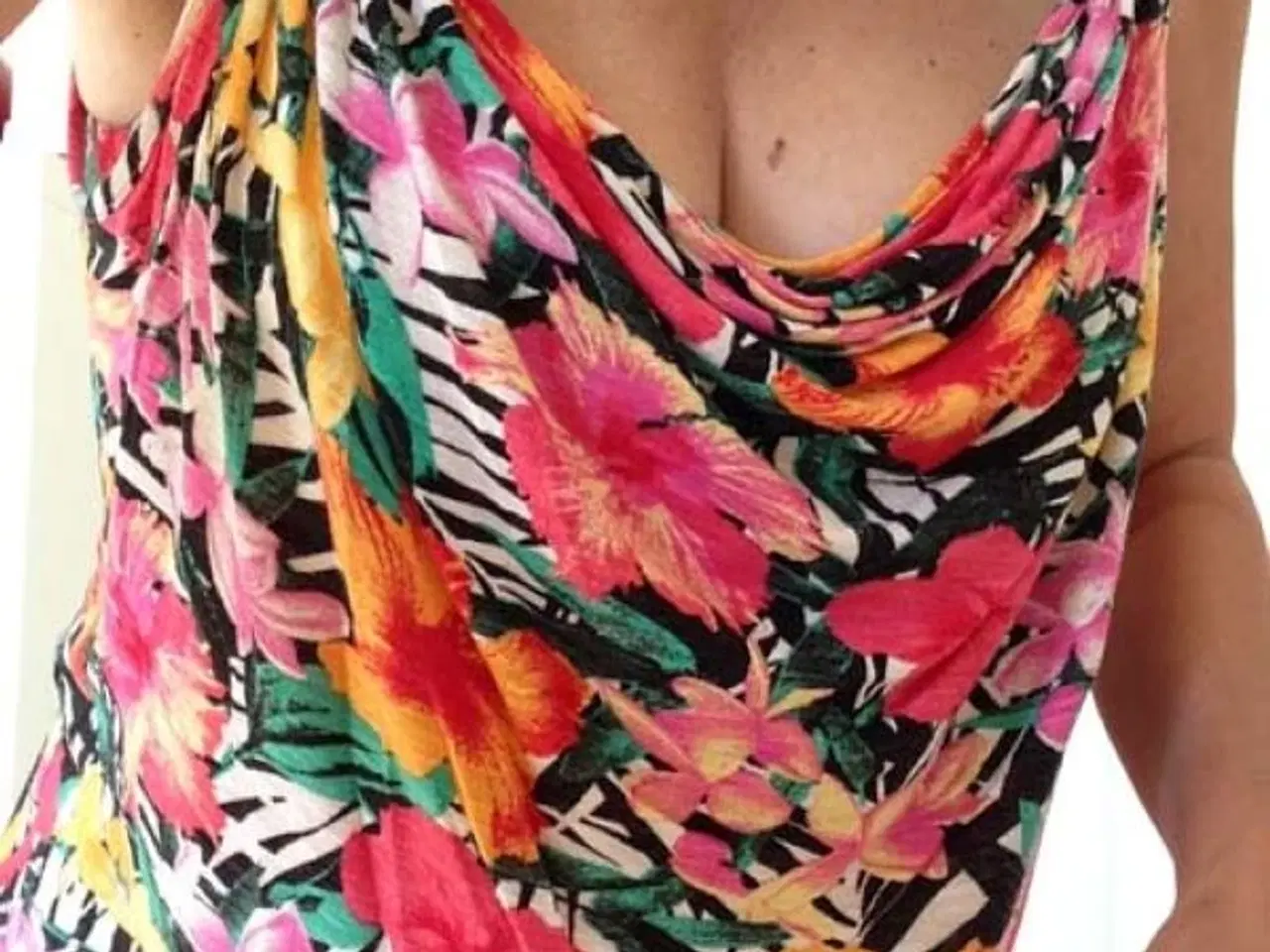 Billede 2 - Top med hawaiiblomster