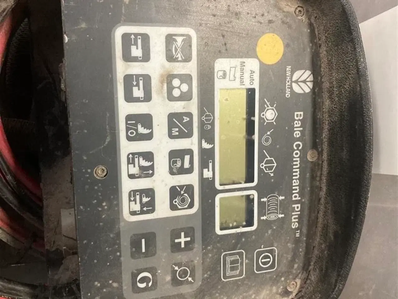 Billede 2 - New Holland BR 750 Presser computer monitor