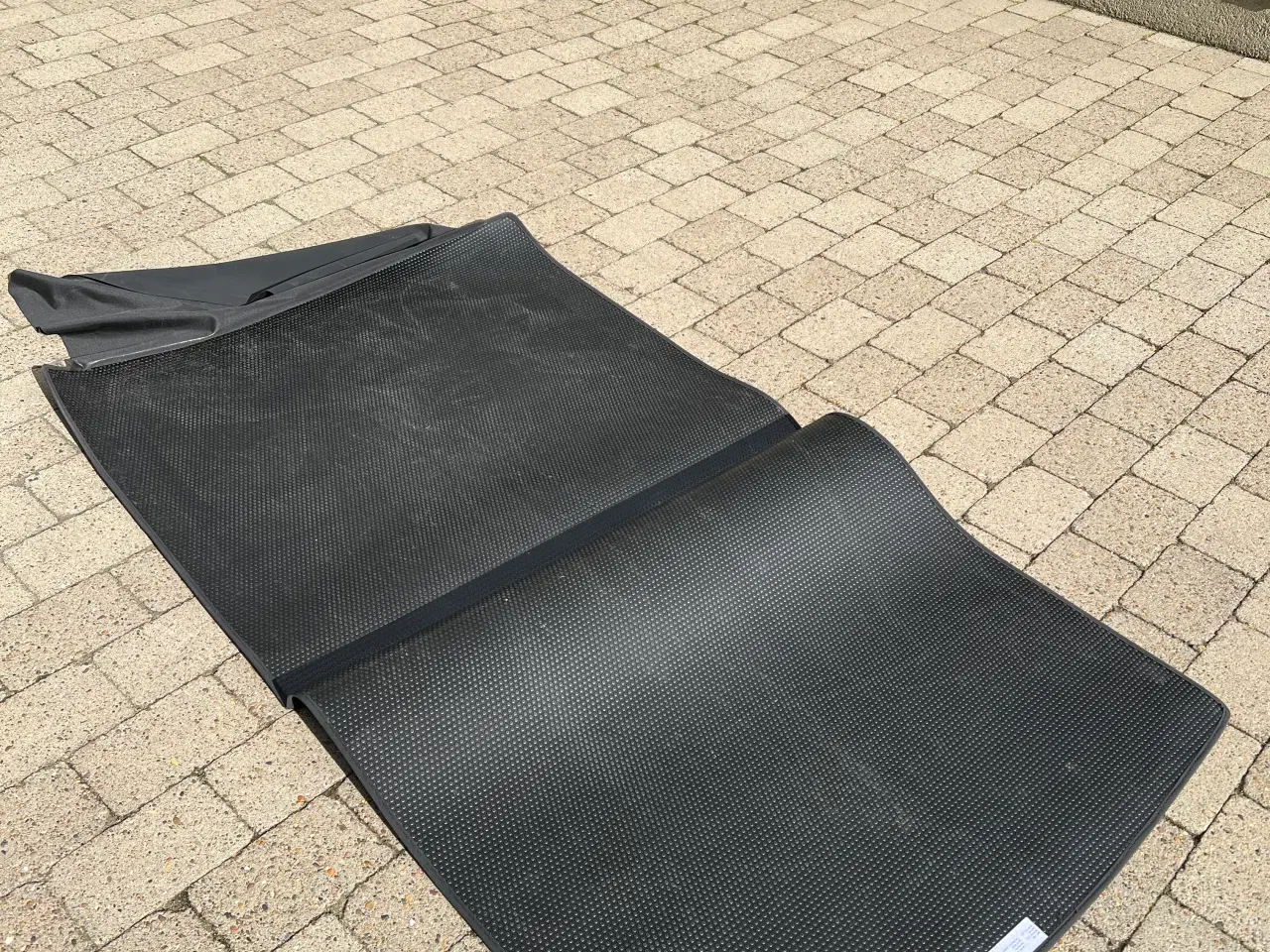 Billede 3 - VW ID.4 Vendbar Bagagerumsmåtte