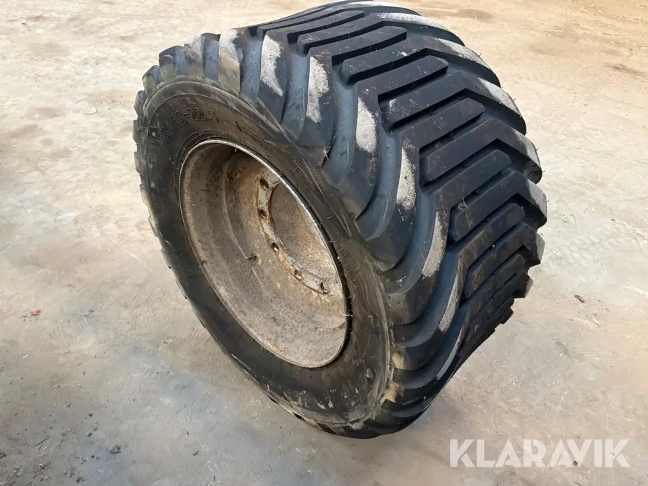 Billede 2 - Dæk med fælg BKT - 1 styk