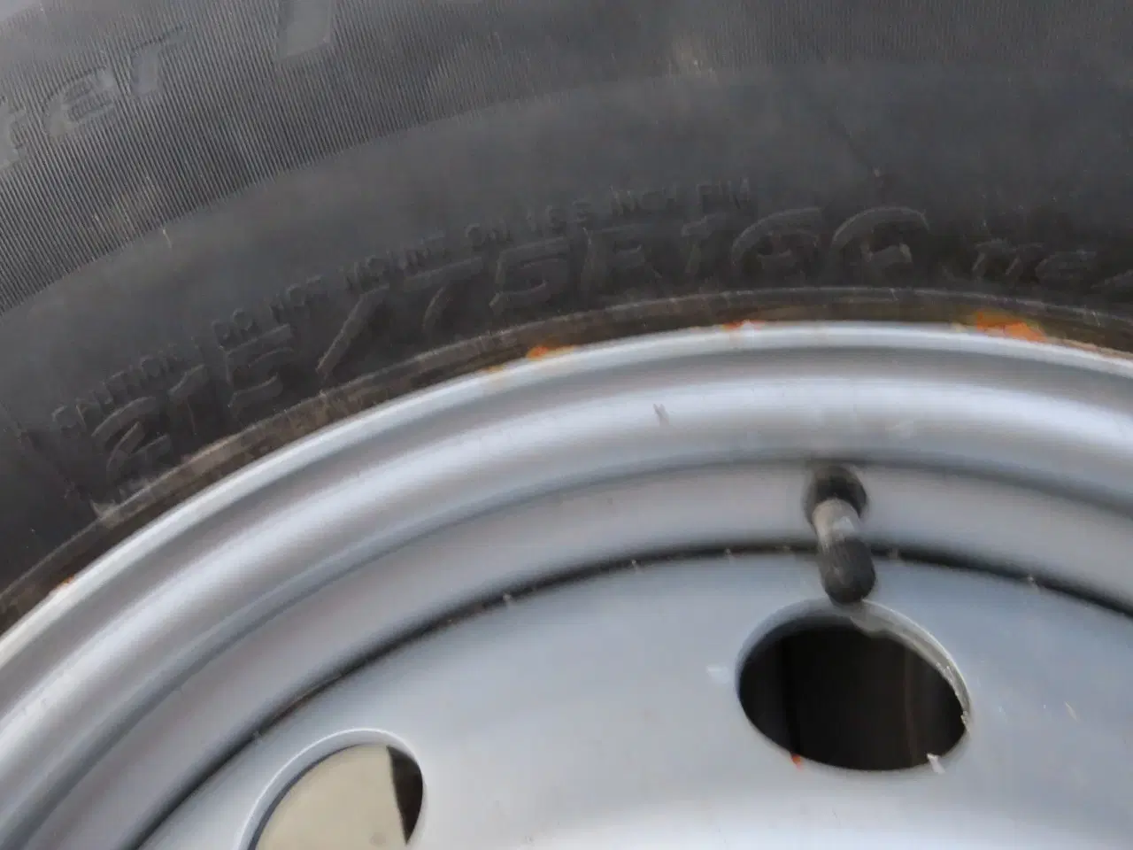 Billede 7 - Vinterdæk med fælg til Iveco