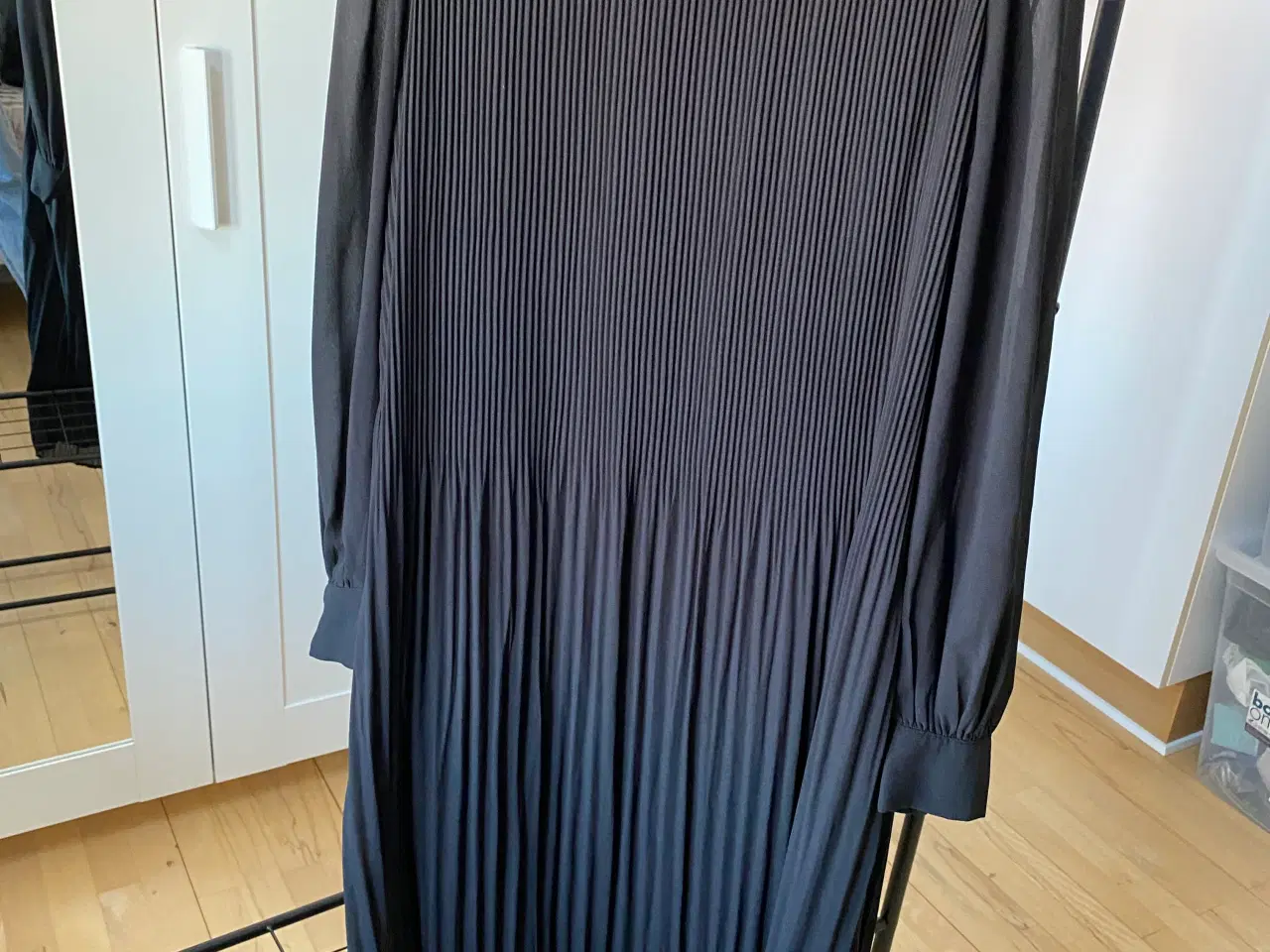 Billede 1 - Kjole fra Love & Divine