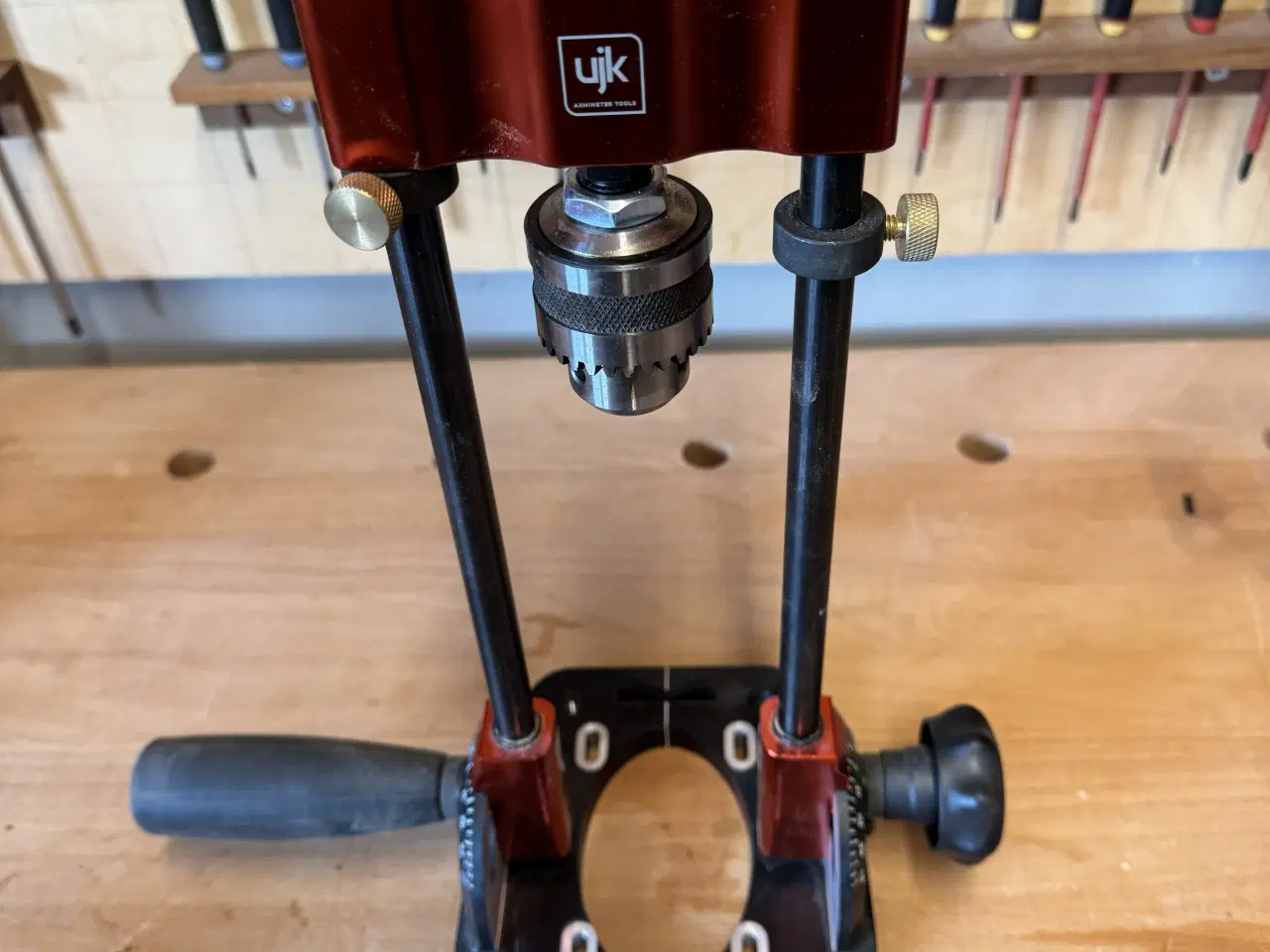 Billede 2 - UJK Boreguide og Selv-centrerende Skruestik