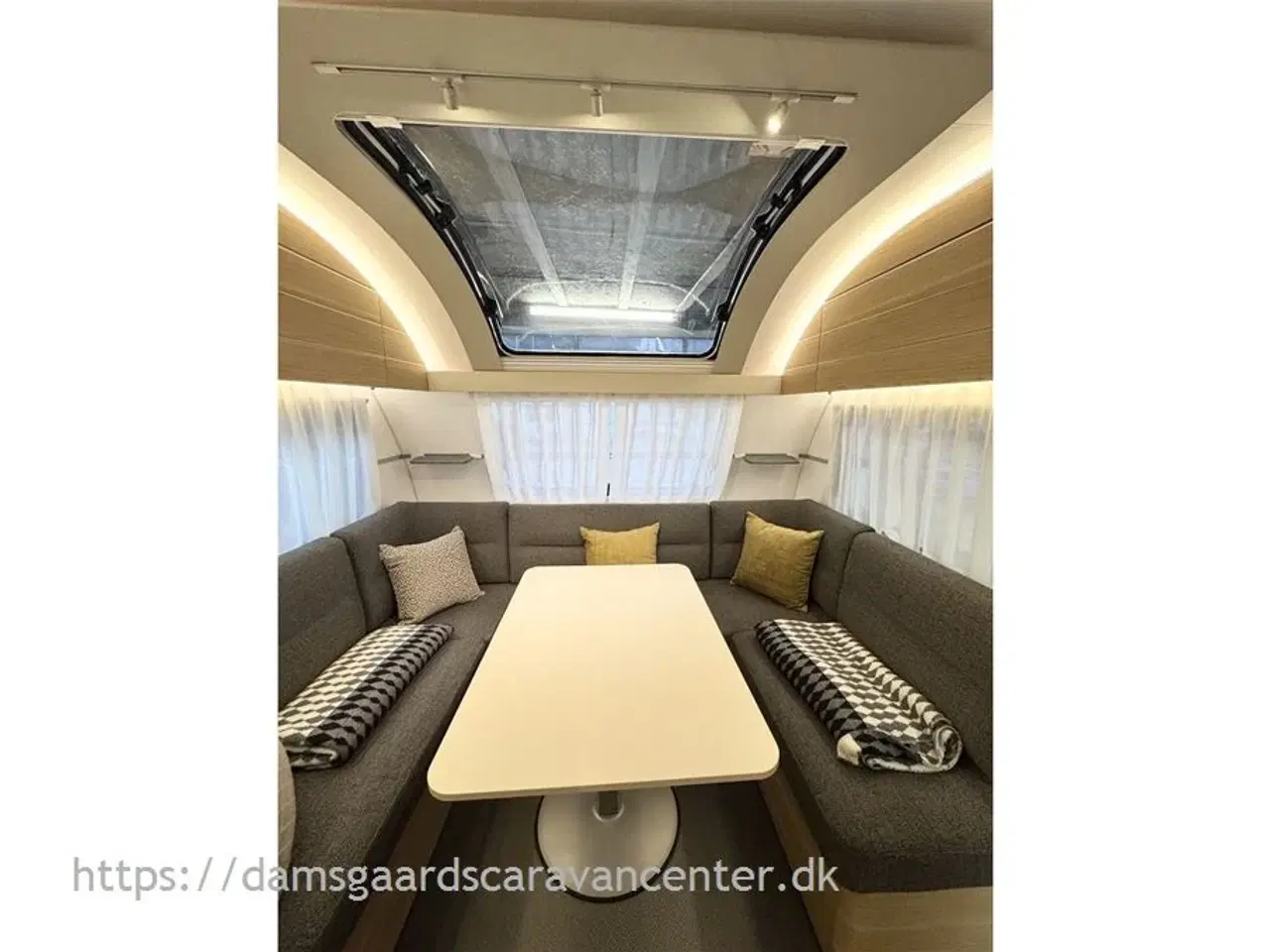 Billede 8 - 2021 - Adria Adora 613 UT   Queensbed-Gulvtemp.-Endebad--Telt