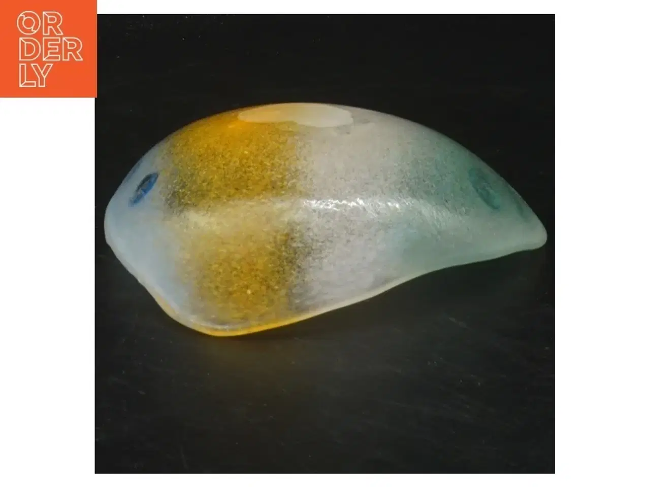 Billede 2 - Farverigt glasfad (str. Ø 11 cm)